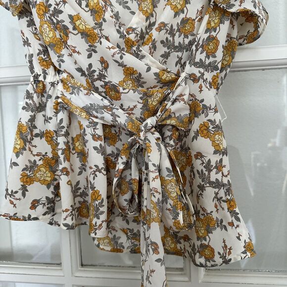 MAX STUDIO Yellow Floral Peplum Blouse Tie Waist Flutter Sleeve Womens S - Picture 4 of 13